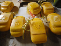 [ẢNH] Lạ mắt trái cây Tết mang ngoại hình 