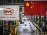 [ẢNH] Hàng loạt tập đoàn ô tô, công nghệ ‘lao vào’ sản xuất khẩu trang y tế