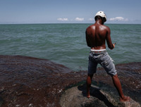 [ẢNH] Những bức hình đầy ám ảnh về ô nhiễm môi trường biển ở Brazil