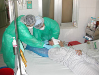 [ẢNH] Vì sao người lớn lại dễ bị nhiễm virus corona hơn trẻ em?