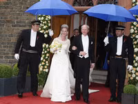 [ẢNH] Chiêm ngưỡng 12 mẫu váy cưới đẹp nhất trong lịch sử Hoàng gia các nước