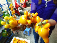 [ẢNH] Sính của lạ, dân Thủ đô mua nhầm cả 