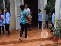 [ẢNH] Trung thu vui với những đứa trẻ nghèo dân tộc La Hủ