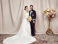 [ẢNH] Chiêm ngưỡng 12 mẫu váy cưới đẹp nhất trong lịch sử Hoàng gia các nước