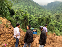 Hiện trường sạt lở nghiêm trọng ở đèo Bảo Lộc, giao thông tê liệt