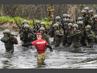 [ẢNH] Lính đặc nhiệm Nga rèn luyện 