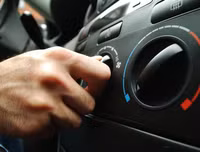 [ẢNH] Sử dụng điều hoà và vệ sinh ô tô đúng cách phòng chống lây nhiễm Covid-19