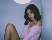 [ẢNH] Loạt MV ca nhạc không cần đầu tư tiền tỷ vẫn 