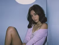 [ẢNH] Loạt MV ca nhạc không cần đầu tư tiền tỷ vẫn 