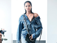 [ẢNH] Lạ mắt khi H'Hen Niê biến hóa với mái tóc dài