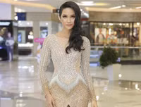 [ẢNH] Lạ mắt khi H'Hen Niê biến hóa với mái tóc dài