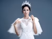 [ẢNH] Lạ mắt khi H'Hen Niê biến hóa với mái tóc dài