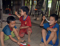 Cuộc sống đói nghèo trong những gia đình 