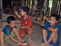 Cuộc sống đói nghèo trong những gia đình 