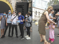 [ẢNH] Hình ảnh đẹp của người Việt giữa mùa dịch virus corona