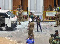 [ẢNH] Thảm kịch đánh bom ngày Phục Sinh ở Sri Lanka, khiến hàng trăm người thương vong