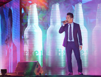 [ẢNH] Sự nghiệp ca hát đáng ngưỡng mộ của Tuấn Hưng trước khi giải nghệ