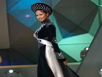 Những trang phục dân tộc Việt Nam từng chinh chến tại Miss Universe