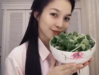 [ẢNH] Ngỡ ngàng với nhan sắc trẻ trung, quyến rũ của Hiền Thục ở tuổi 39