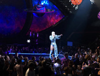 [ẢNH] Những trang phục đẳng cấp của NTK Công Trí tỏa sáng cùng sao ngoại