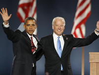 [ẢNH] Tình bạn đáng ngưỡng mộ giữa Cựu Tổng thống Mỹ Barack Obama và ứng viên Tổng thống Joe Biden