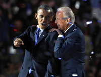 [ẢNH] Tình bạn đáng ngưỡng mộ giữa Cựu Tổng thống Mỹ Barack Obama và ứng viên Tổng thống Joe Biden