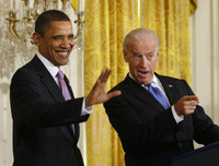 [ẢNH] Tình bạn đáng ngưỡng mộ giữa Cựu Tổng thống Mỹ Barack Obama và ứng viên Tổng thống Joe Biden