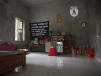 [ẢNH] Nụ cười lạc quan của nữ sinh Ngoại Thương trước cái Tết 