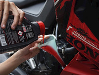 [ẢNH] Những mẹo nhỏ giúp tiết kiệm xăng khi đi xe máy