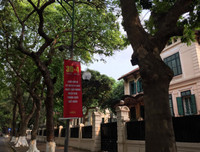 [ẢNH] Cờ đỏ sao vàng, biểu ngữ rợp trời Hà Nội mừng các ngày Lễ lịch sử của đất nước