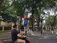 [ẢNH] Cờ đỏ sao vàng, biểu ngữ rợp trời Hà Nội mừng các ngày Lễ lịch sử của đất nước