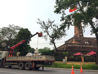 [ẢNH] Cờ đỏ sao vàng, biểu ngữ rợp trời Hà Nội mừng các ngày Lễ lịch sử của đất nước