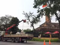 [ẢNH] Cờ đỏ sao vàng, biểu ngữ rợp trời Hà Nội mừng các ngày Lễ lịch sử của đất nước