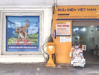 [ẢNH] Cờ đỏ sao vàng, biểu ngữ rợp trời Hà Nội mừng các ngày Lễ lịch sử của đất nước