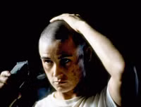 [ẢNH] Những màn cạo đầu đầy ấn tượng khi nhập vai của loạt sao nữ Hollywood