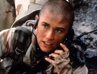 [ẢNH] Những màn cạo đầu đầy ấn tượng khi nhập vai của loạt sao nữ Hollywood