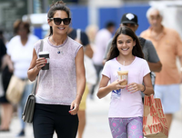 [ẢNH] Suri Cruise: Từ 