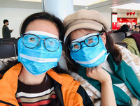 [ẢNH] Những đồ bảo hộ chống virus corona ‘cực dị’