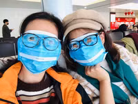 [ẢNH] Những đồ bảo hộ chống virus corona ‘cực dị’