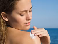 [ẢNH] Những thói quen sinh hoạt gây ung thư vú không ngờ tới