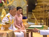 [ẢNH] Chân dung nữ đại tướng vừa trở thành Hoàng hậu Thái Lan