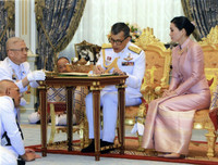 [ẢNH] Chân dung nữ đại tướng vừa trở thành Hoàng hậu Thái Lan