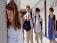 Những nguy hại không ngờ từ việc trẻ tiếp xúc với Internet quá sớm