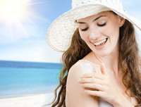 [ẢNH] Những quan niệm sai lầm nhiều người mắc phải khi sử dụng kem chống nắng