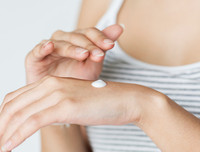 [ẢNH] Những quan niệm sai lầm nhiều người mắc phải khi sử dụng kem chống nắng