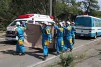 [ẢNH] Ngổn ngang đổ nát sau vụ động đất 6,7 độ richter trên đảo Hokkaido