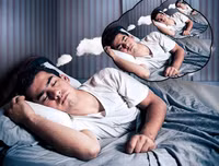 [ẢNH] Giải mã những hiện tượng kỳ lạ xảy ra trong lúc ngủ