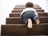 [ẢNH] Những cách trông trẻ tại nhà an toàn và hiệu quả cha mẹ cần biết