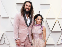 [ẢNH] Chuyện lạ Oscar 2019: Nam tài tử tự tin mặc váy 