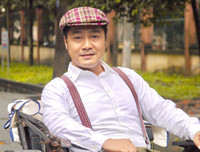 [ẢNH] Lý Hùng: Quý ông giàu có bậc nhất showbiz Việt vẫn lẻ bóng ở độ tuổi U50